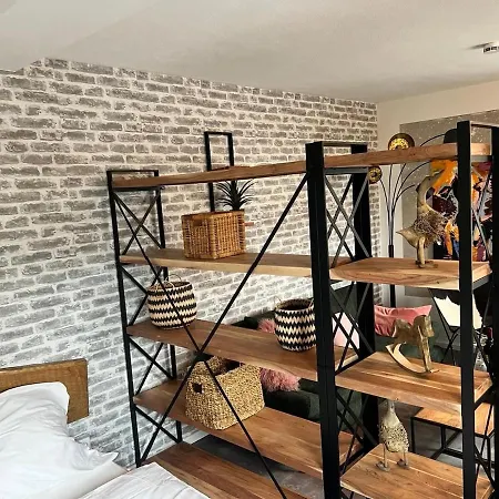 Stallgefluester * Michendorf